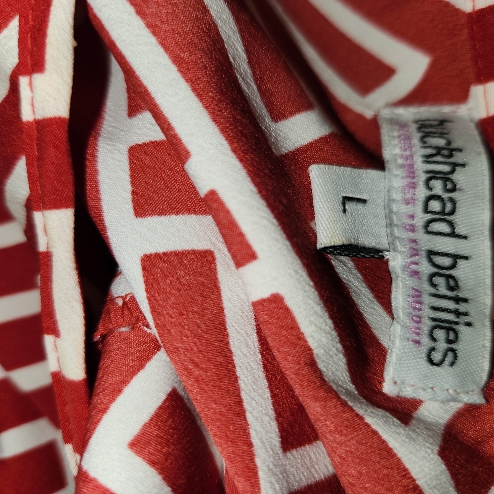 Buckhead Betties Chic Red Patterned Women's Blouse - Picture 3 of 5